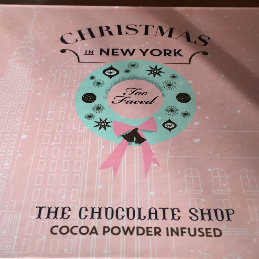 Too faced Xmas pallet